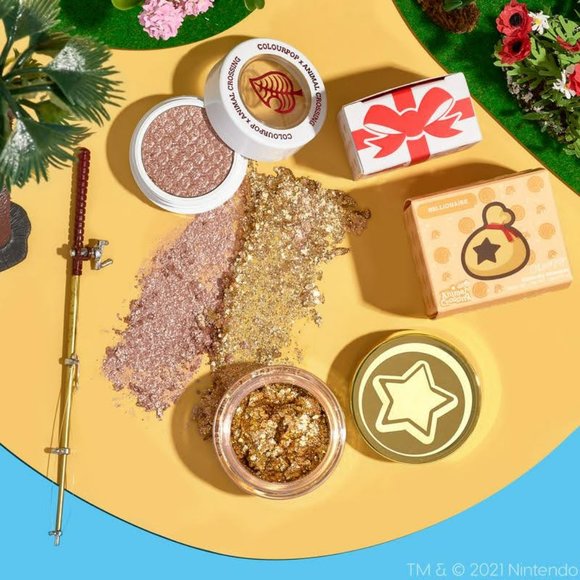BNIB ANIMAL CROSSING x COLOURPOP Full Makeup Collection + Stickers ! - Picture 8 of 16